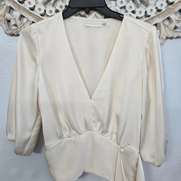 Ramy Brook Llana V Neck Tie Hem Top - Picture 5 of 9